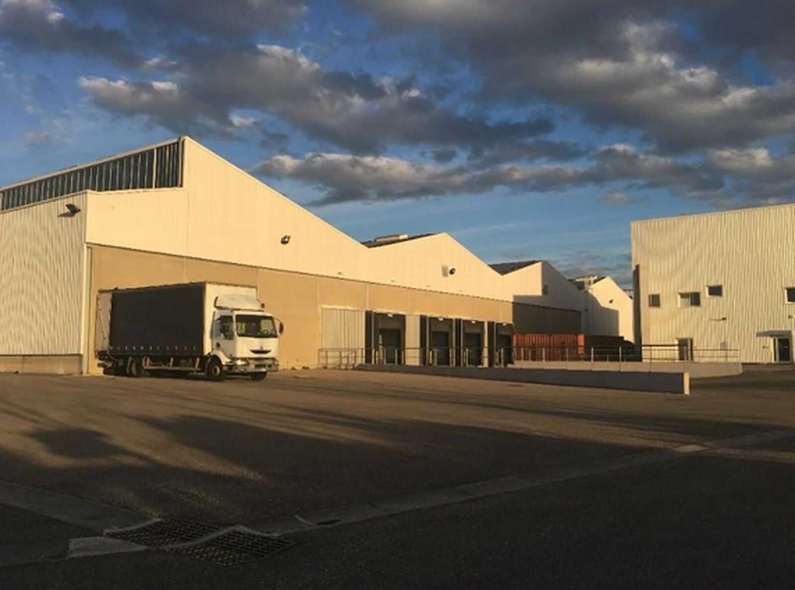 local d'activité en location sur NIMES (30000)