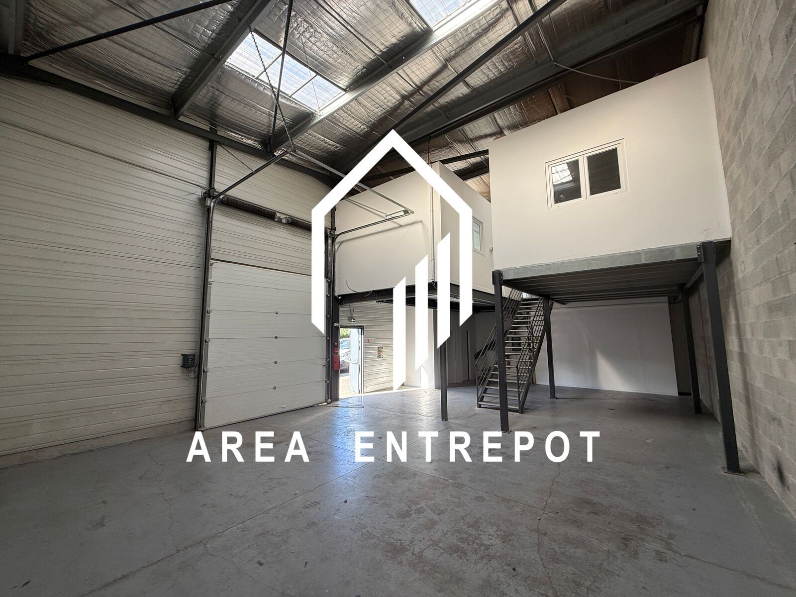 local d'activité en location sur LA PENNE SUR HUVEAUNE (13821)