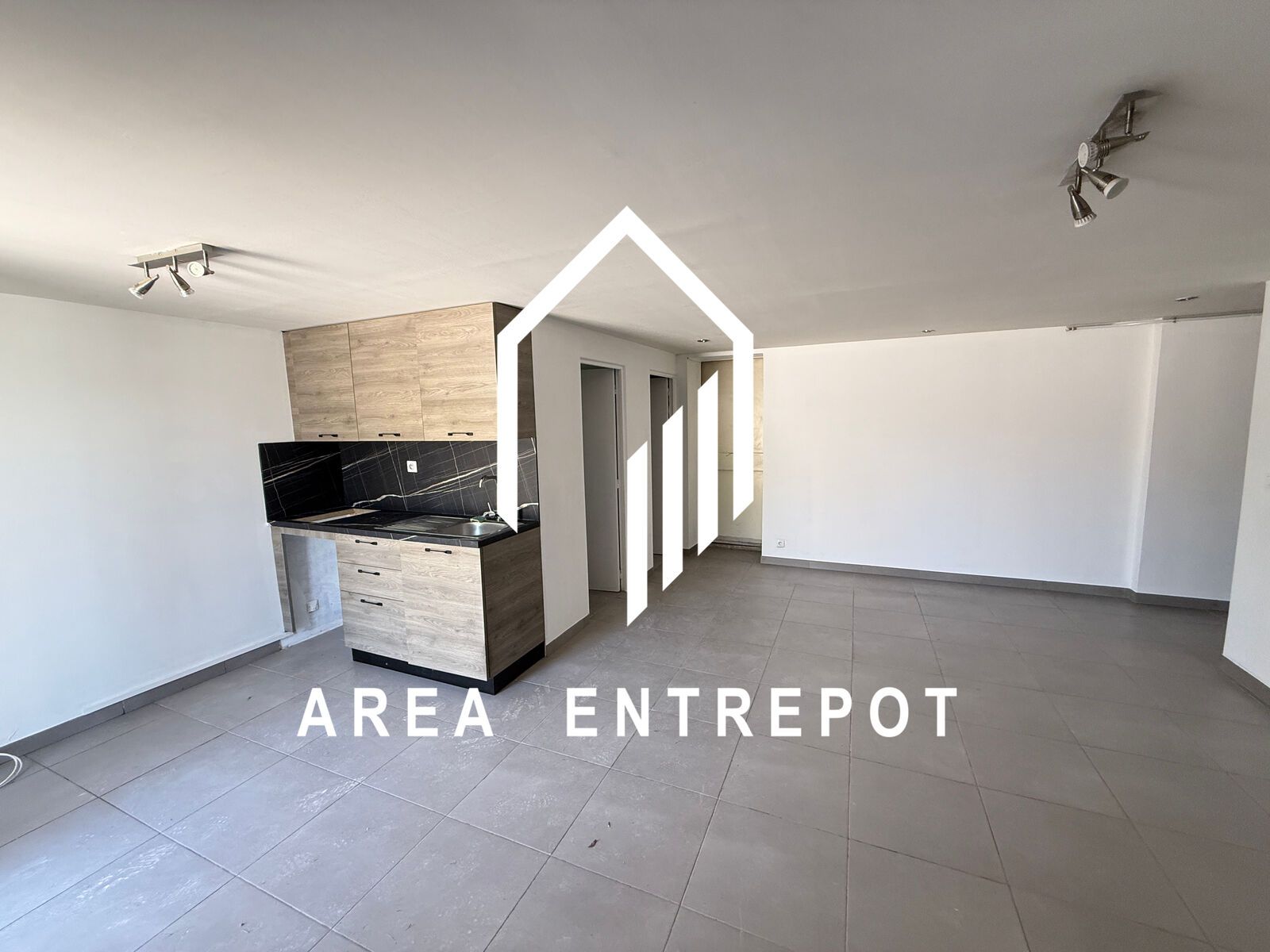 Location Local d'activité Bouc-Bel-Air 13320