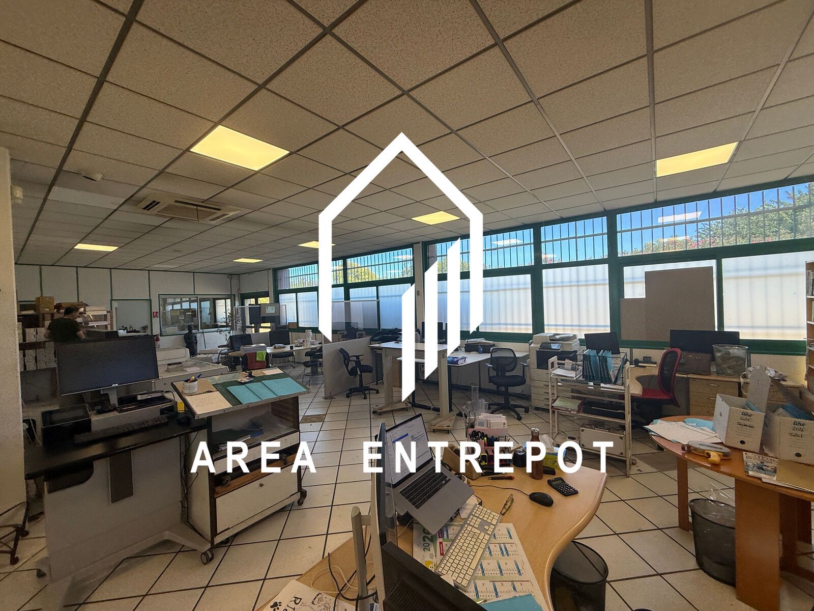 Location Local d'activité Aubagne 13400