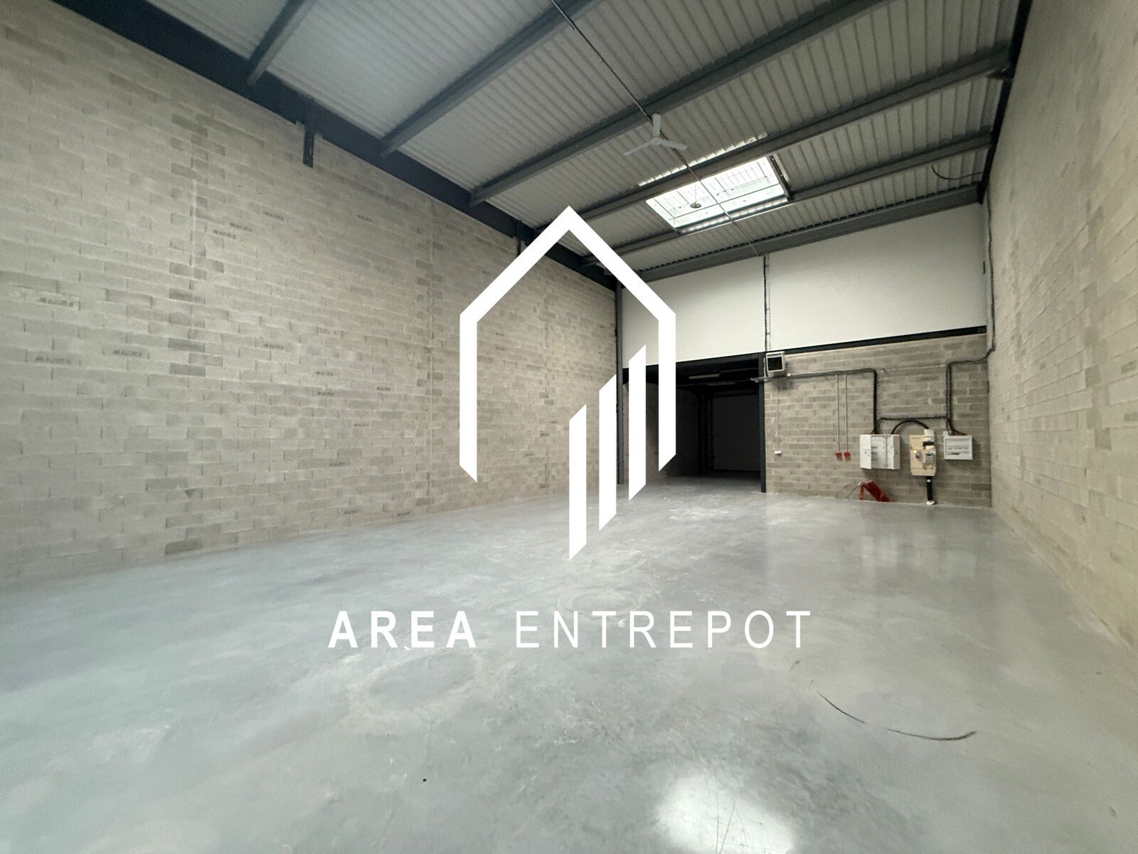 local d'activité en vente sur MARIGNANE (13700)