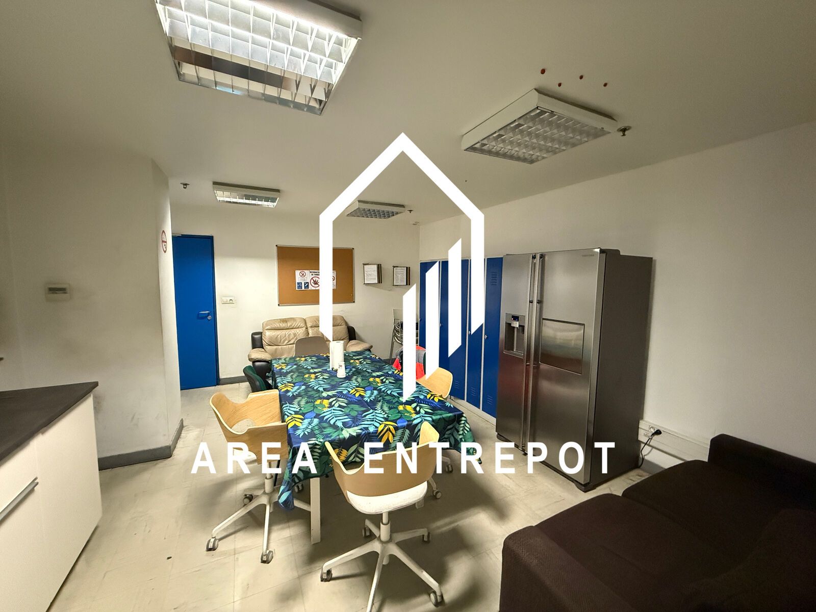 Location Local d'activité Les Pennes-Mirabeau 13170