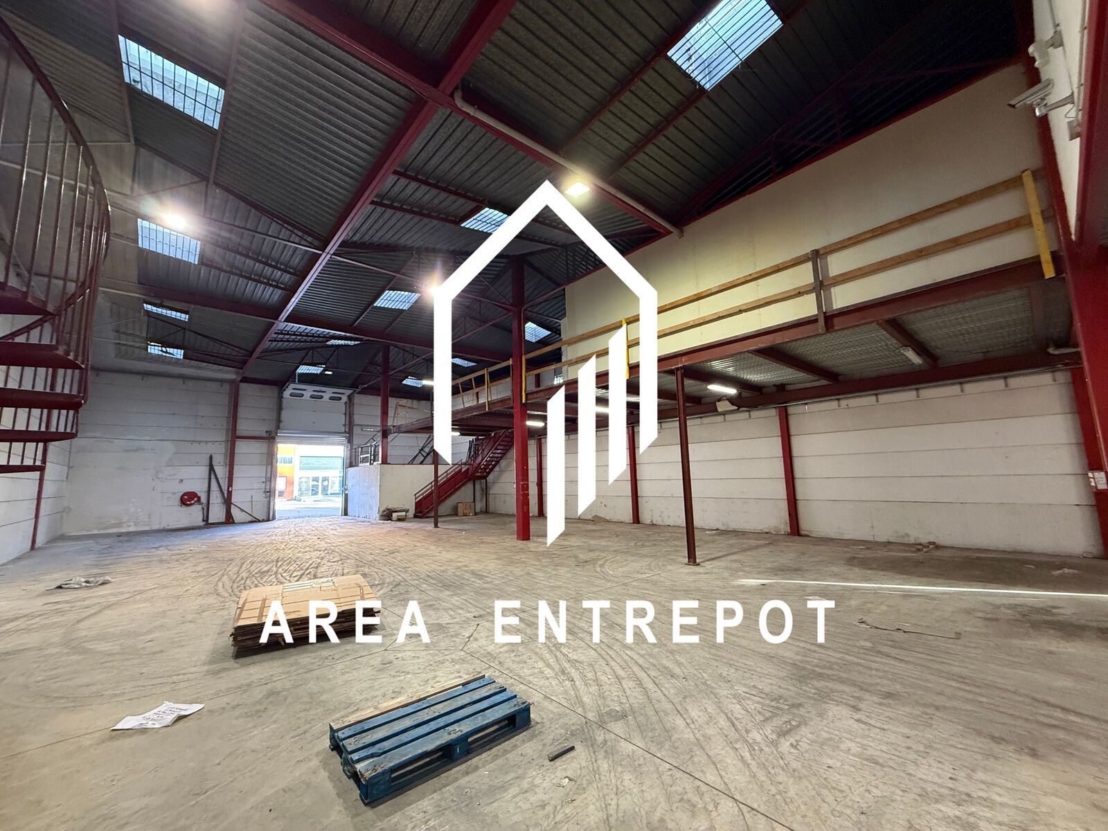 local d'activité en location sur MARSEILLE (13011)