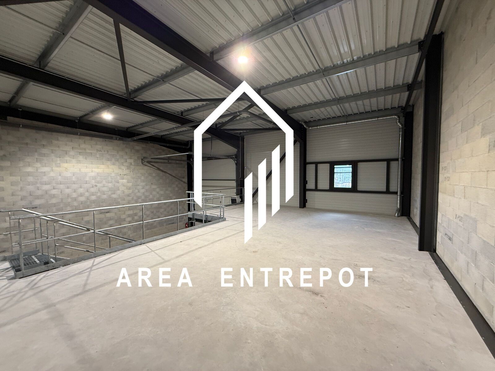 Vente Local d'activité Signes 83870