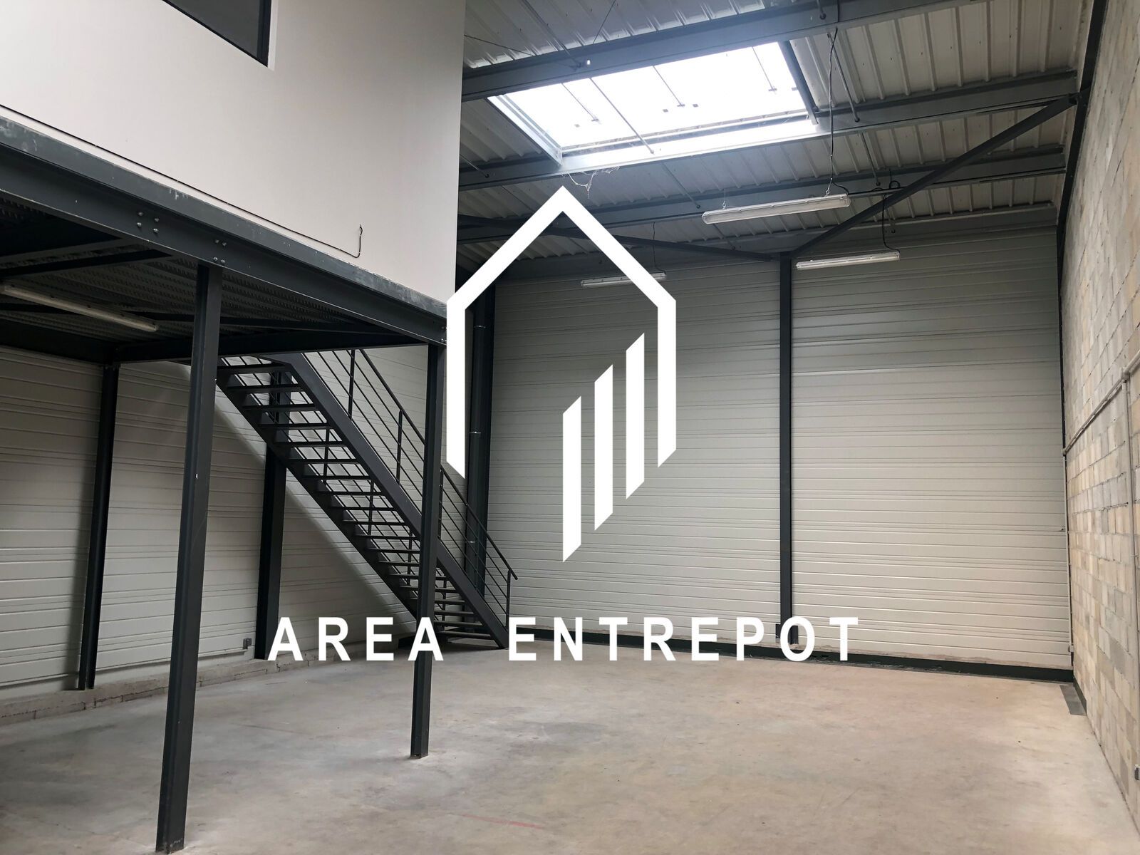 local d'activité en location sur LA PENNE SUR HUVEAUNE (13821)