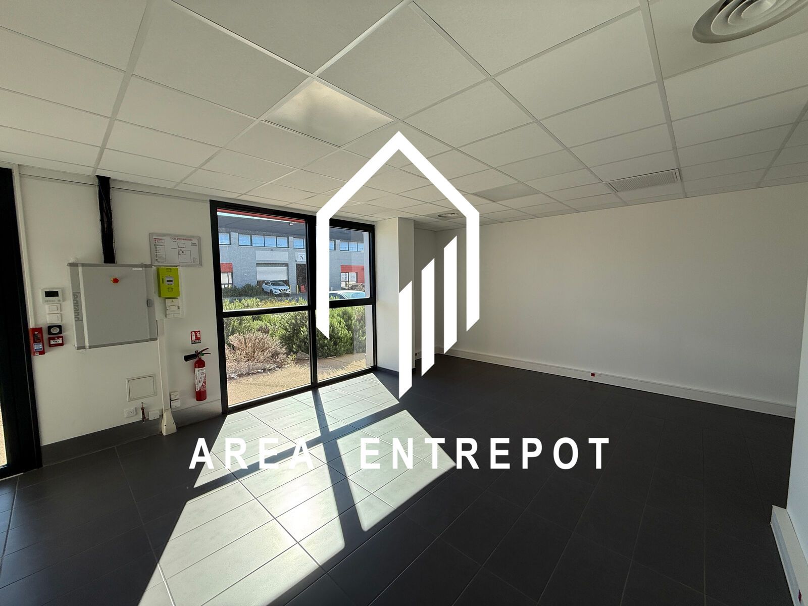 Location Local d'activité Gignac-la-Nerthe 13180