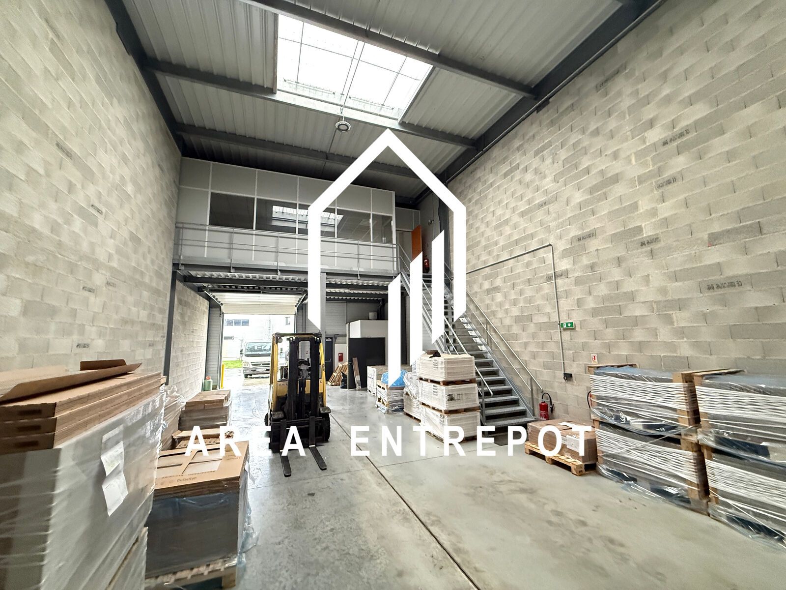 Location Local d'activité Saint-Victoret 13730