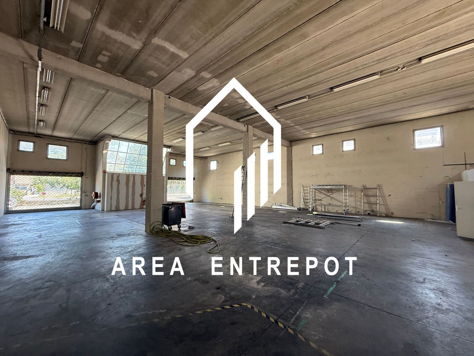 Location Local d'activité Aubagne 13400