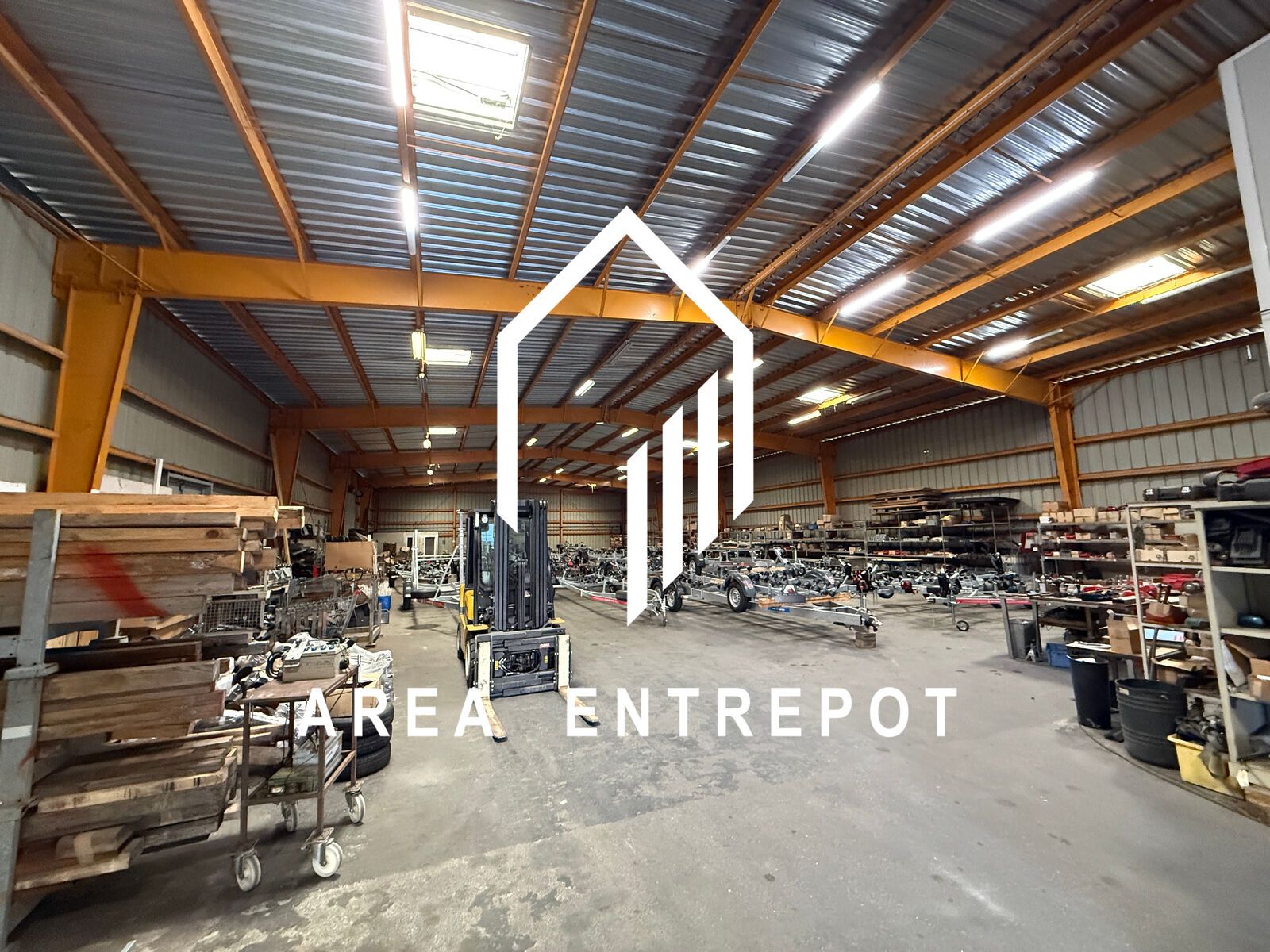 local d'activité en location sur LES PENNES MIRABEAU (13170)