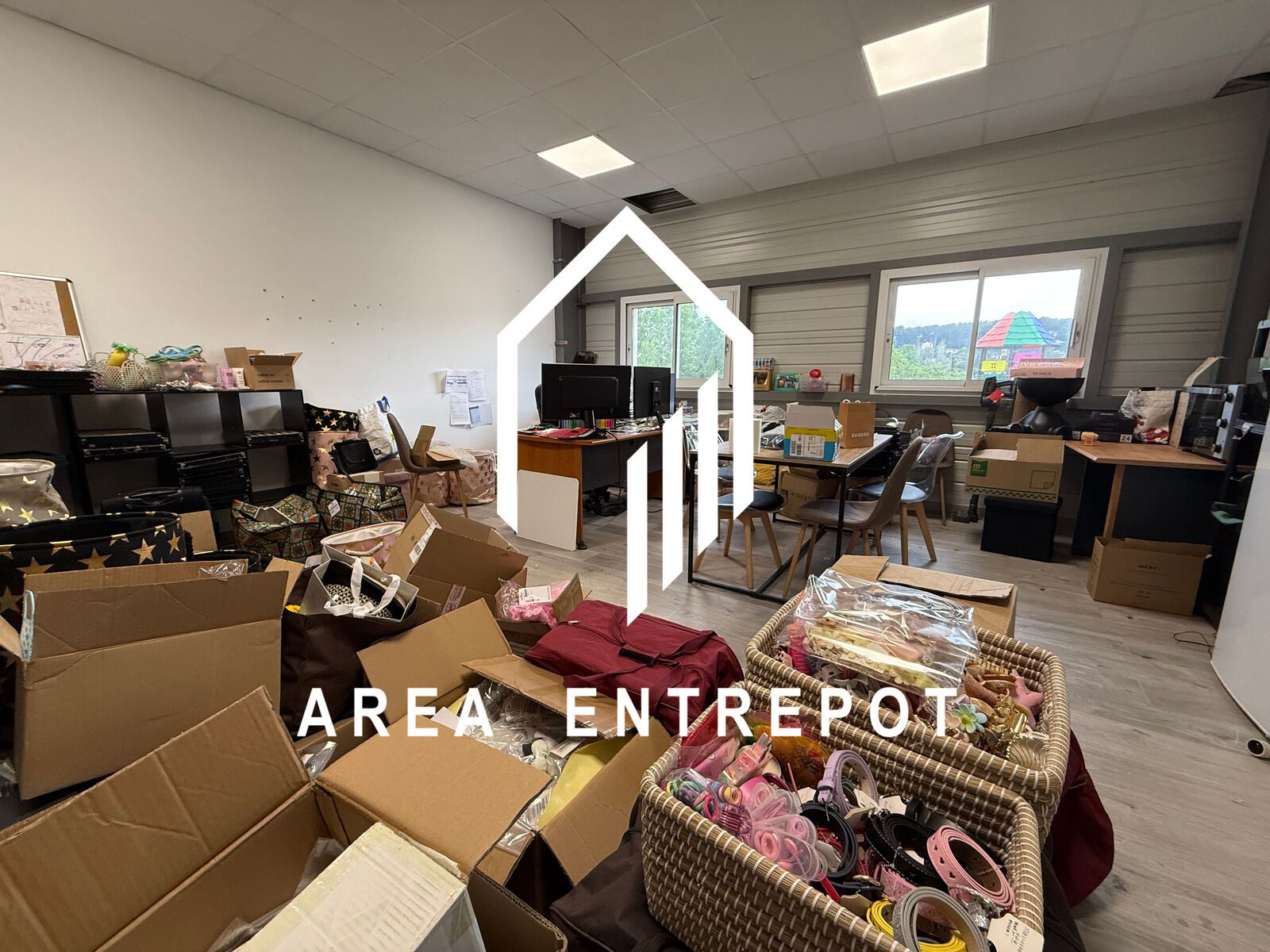 Location Local d'activité La Penne-sur-Huveaune 13821