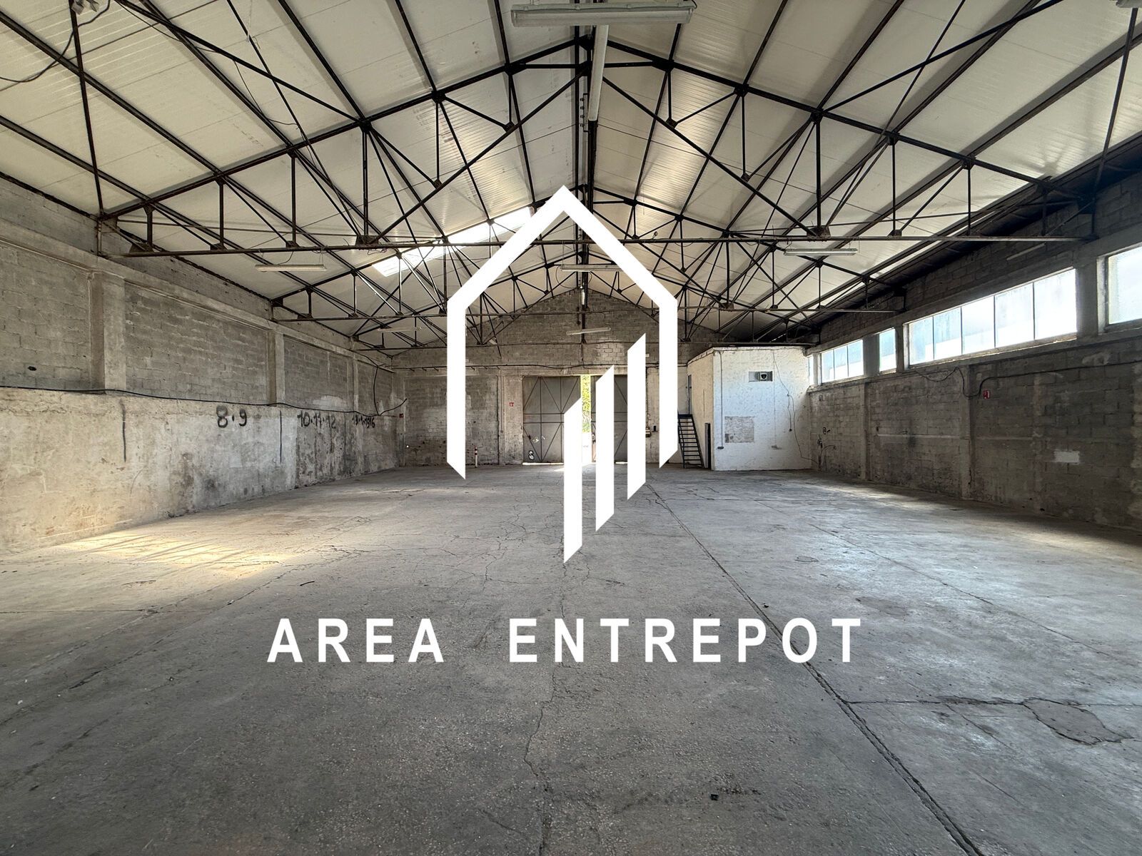 Location Entrepôt Gémenos 13420