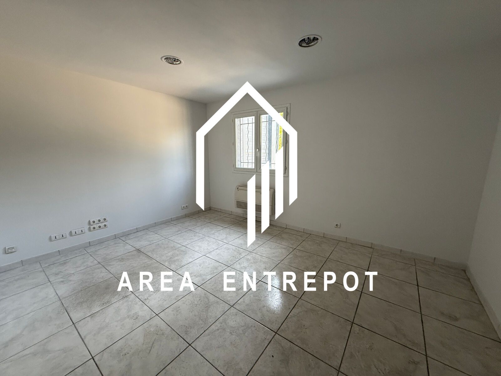 Location Local d'activité Aubagne 13400