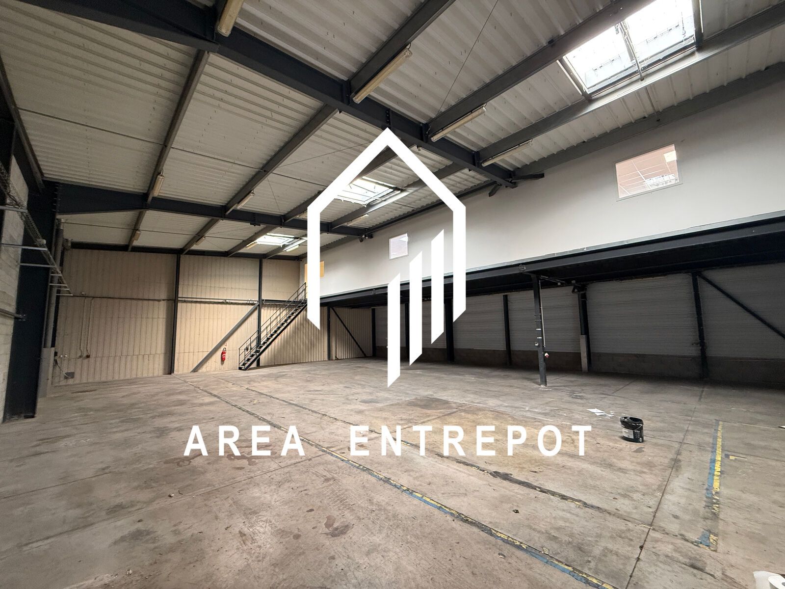 Location Local d'activité Marseille 15 13015