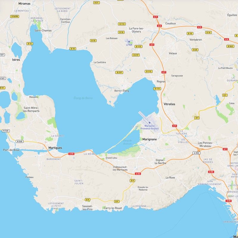 Nos locaux à Vitrolles et rives de l'étang de Berre